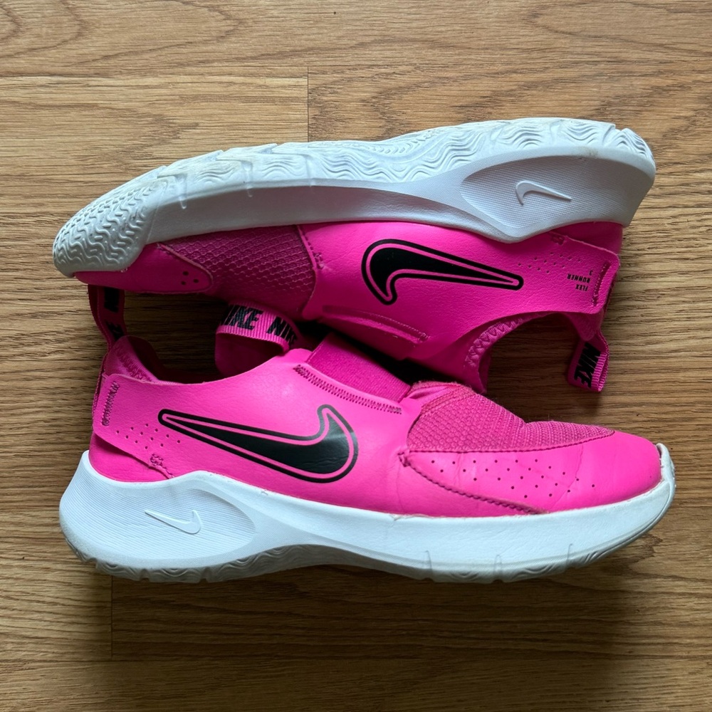 Nike Flex Runner 3 Sneakers Children's Neon Pink Size 4Y